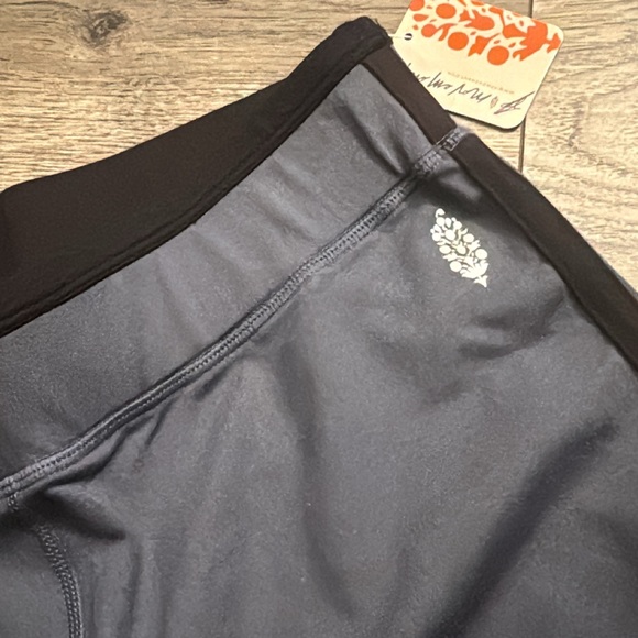 FREE PEOPLE movement pipe dream flare leg pants - Picture 5 of 5